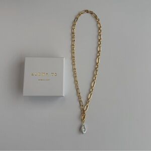 533 Gold Chain Necklace with Pearl Pendant